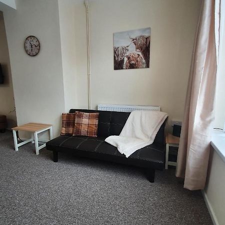 2 Bed House, Contractors & Holiday Guests Welcomed Dowlais Exteriör bild