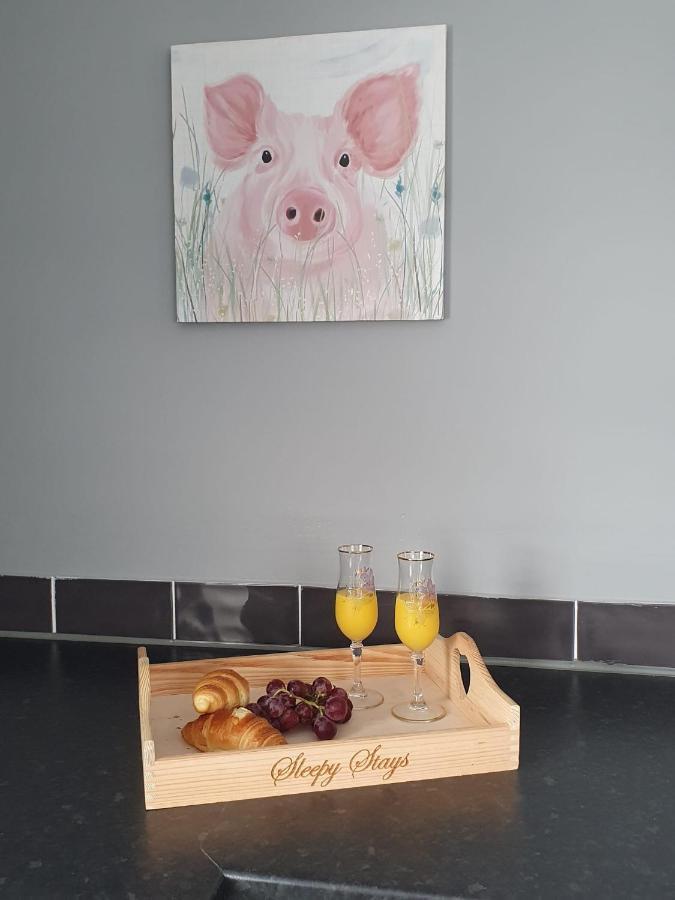 2 Bed House, Contractors & Holiday Guests Welcomed Dowlais Exteriör bild